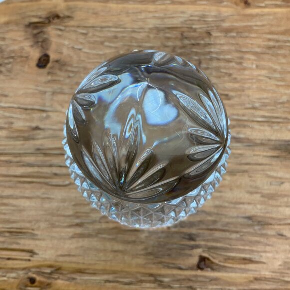 AVON Vintage Cut Crystal Made in France Egg Paperweight - Picture 5 of 8